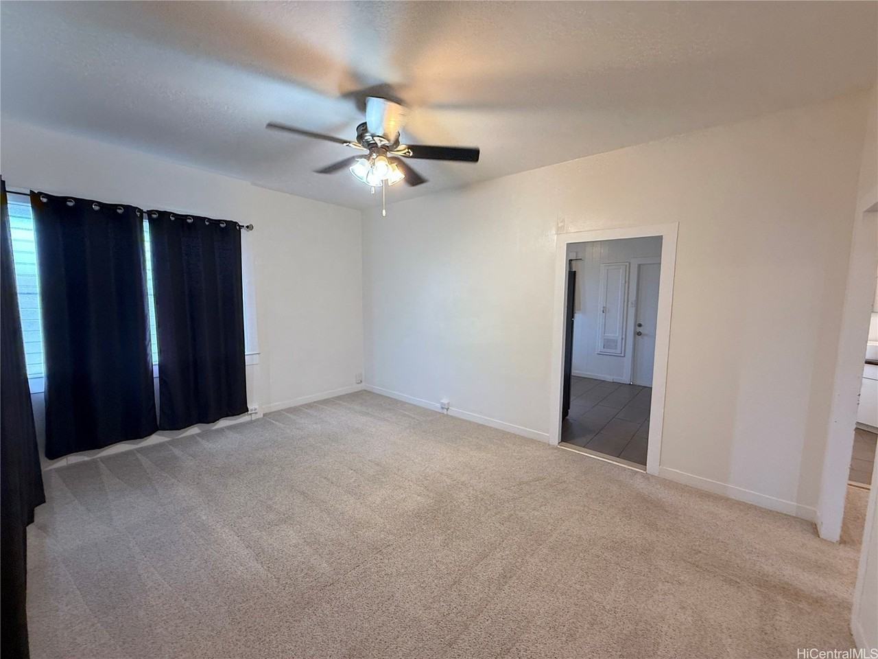 2158 Kanealii Ave - Photo 2 of 8