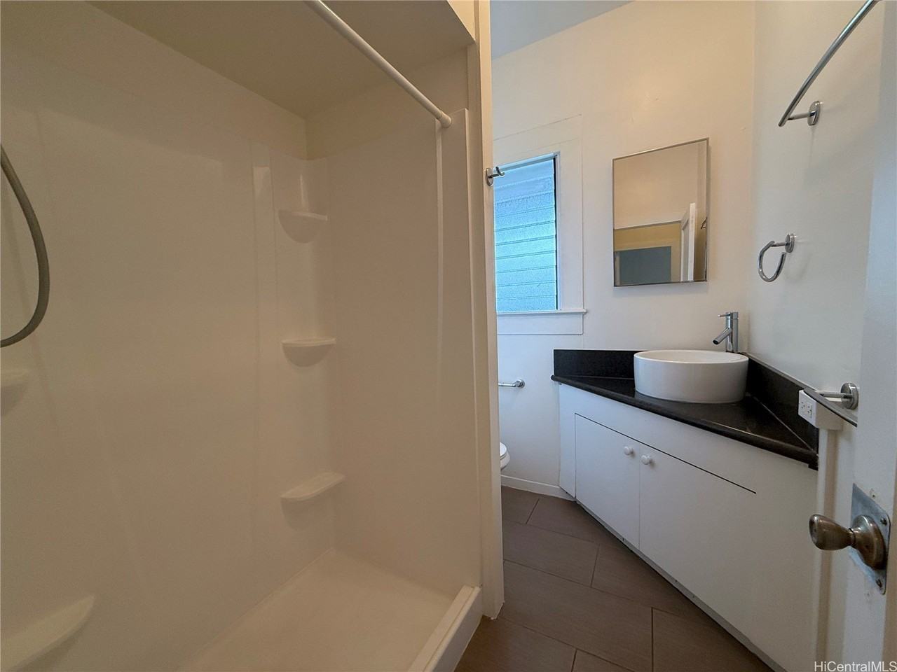2158 Kanealii Ave - Photo 6 of 8