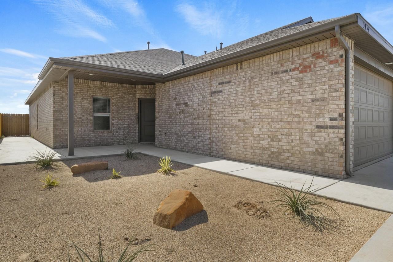 5856 Virginia Ave - Photo 2 of 26