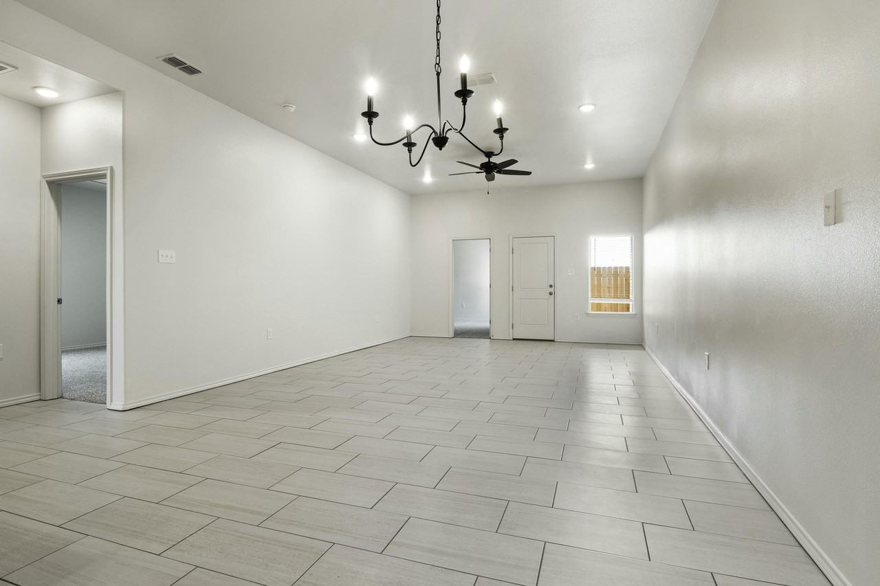 5856 Virginia Ave - Photo 4 of 26