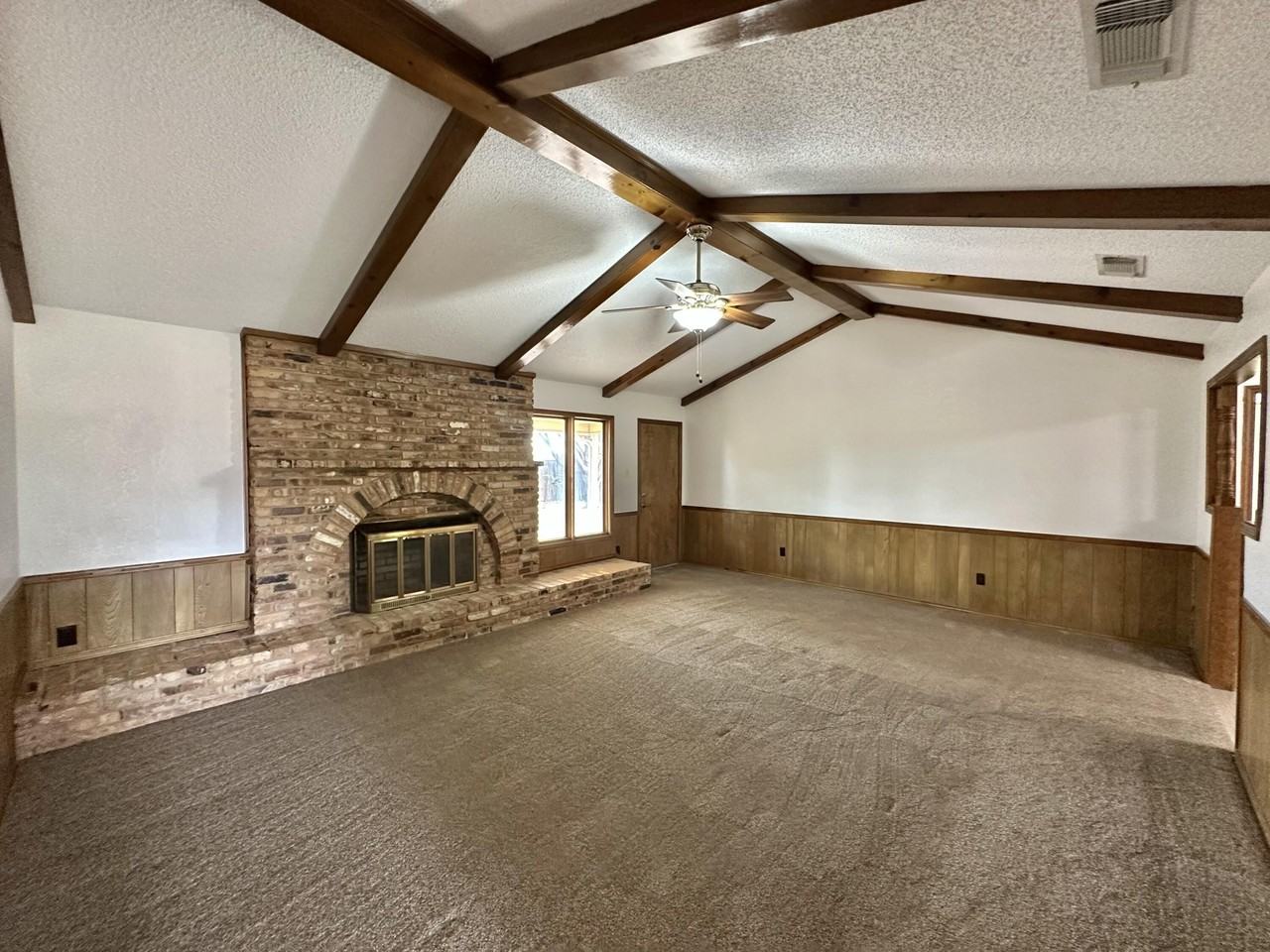 510 N Gardner Ave - Photo 2 of 20