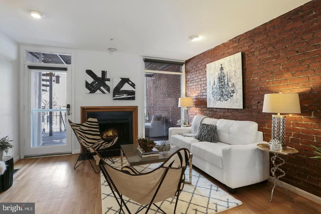 1753 Swann St Nw - Photo 4 of 21
