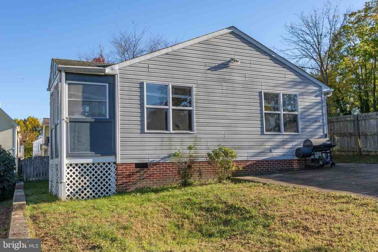 621A Wolfe St - Photo 2 of 26