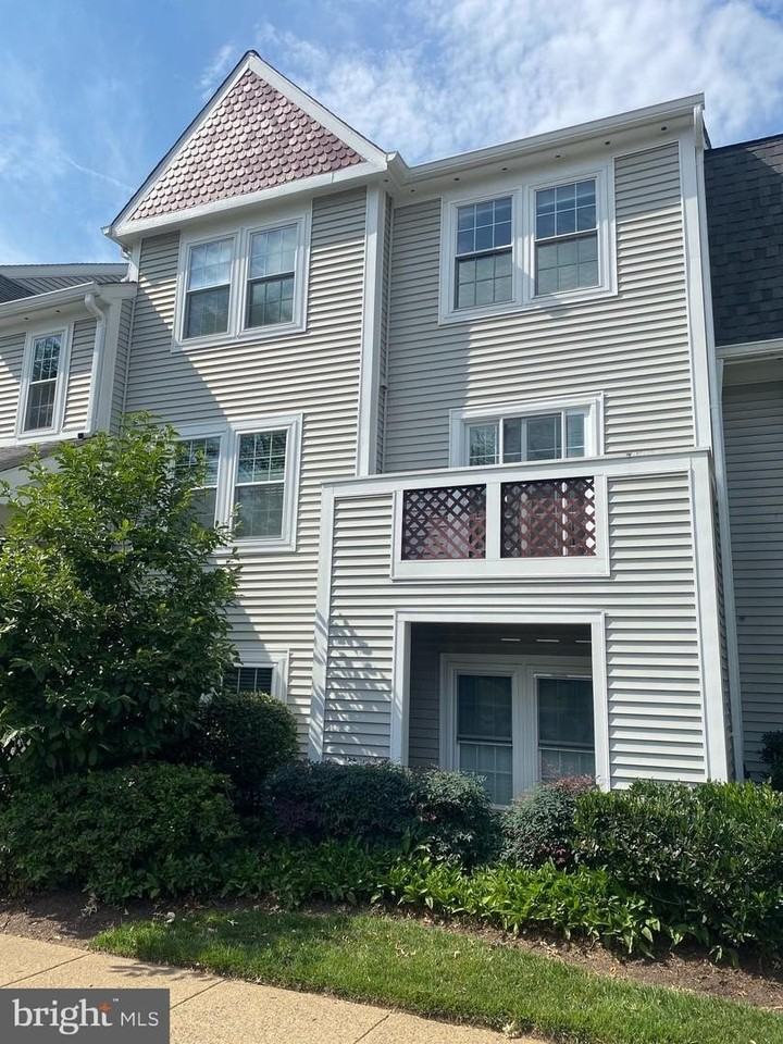 12909 Route 50 Apt B - Photo 2 of 38