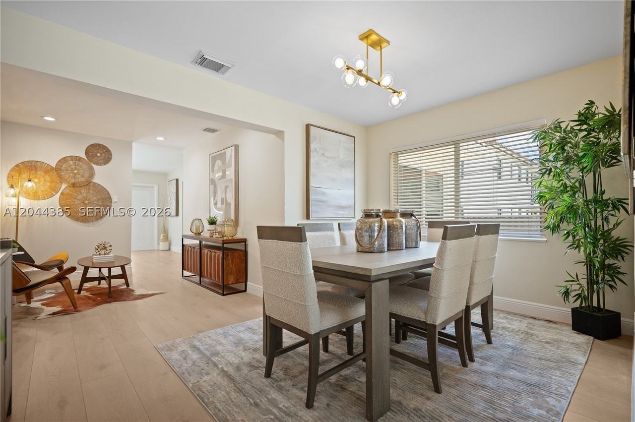 4220 Sw 14th St #4220 - Photo 6 of 25