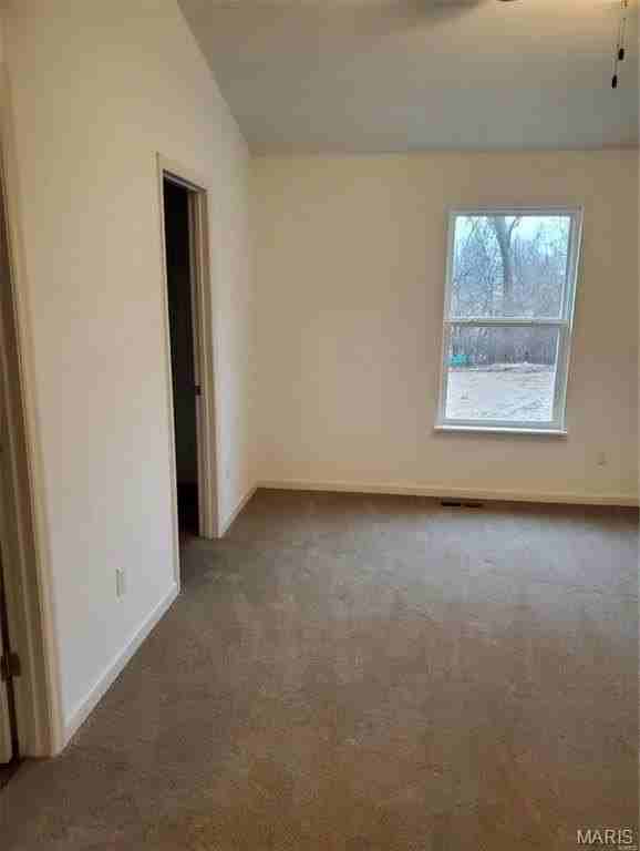 3611 Welland Ave - Photo 7 of 11