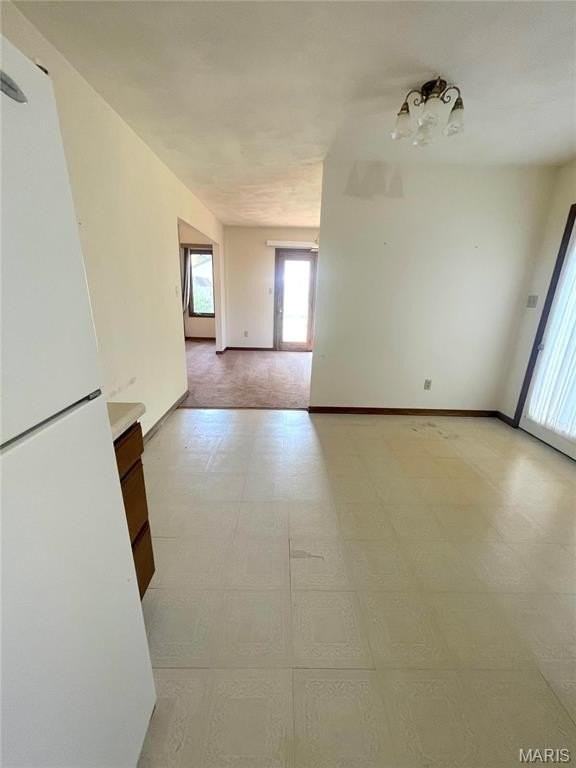 301 Brian Dr - Photo 6 of 18