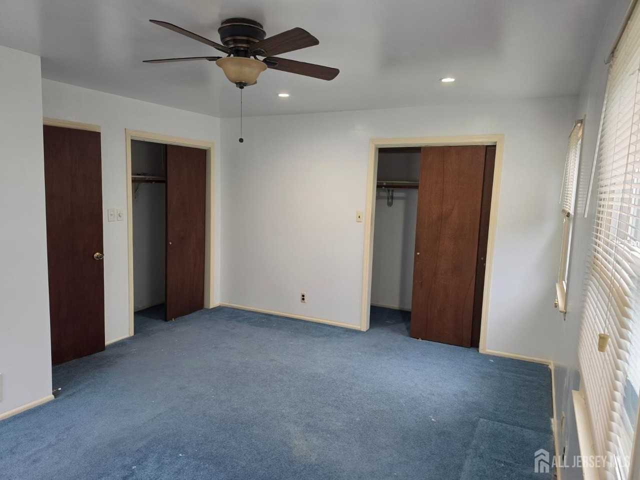 405 Frederick Ave - Photo 4 of 24