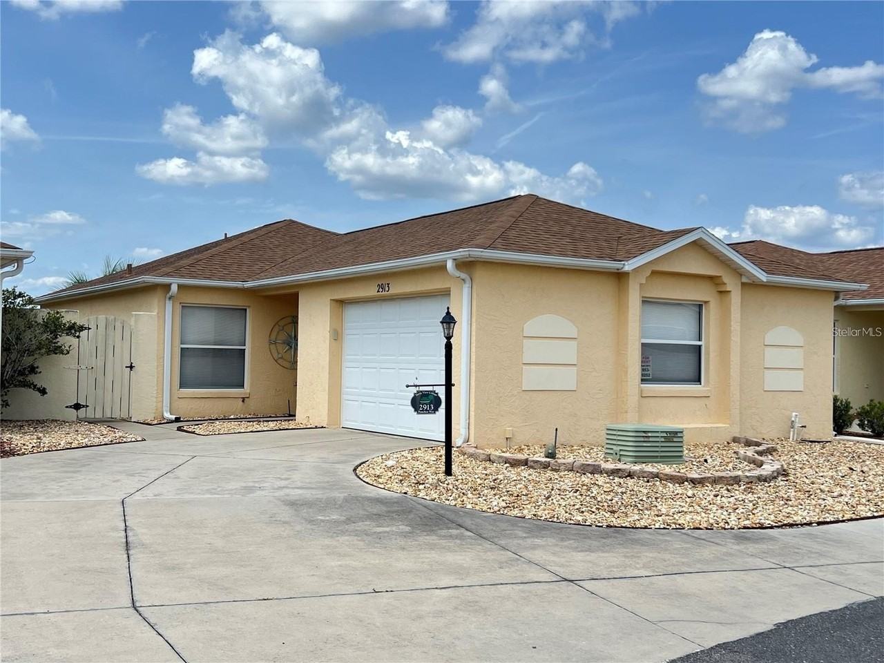 2913 Panchos Way - Photo 2 of 31
