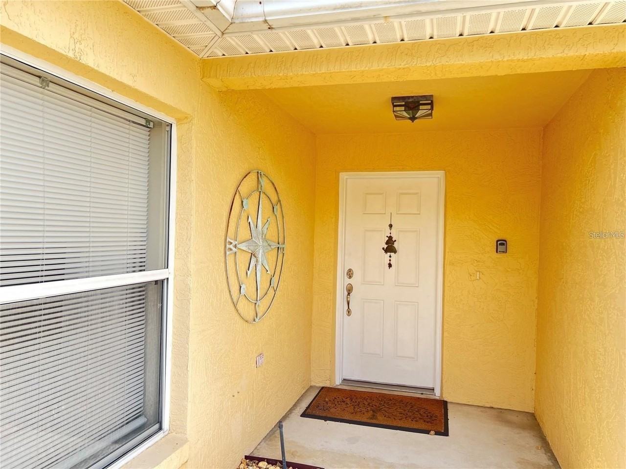 2913 Panchos Way - Photo 3 of 31