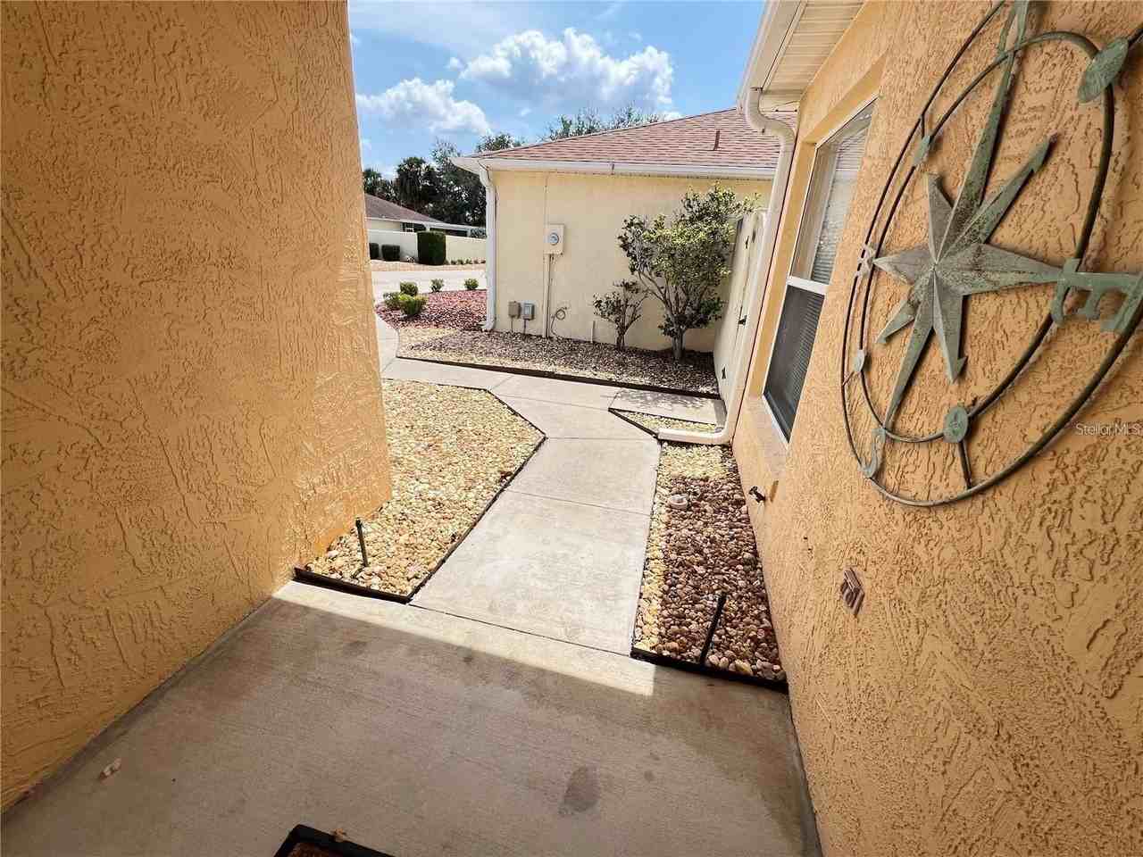2913 Panchos Way - Photo 4 of 31