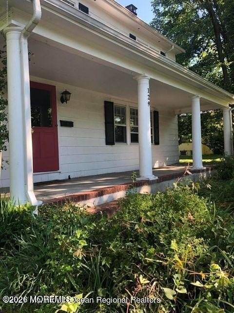 129 Rumson Rd - Photo 3 of 13