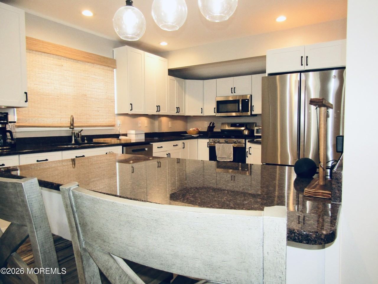 703 Central Ave - Photo 3 of 30
