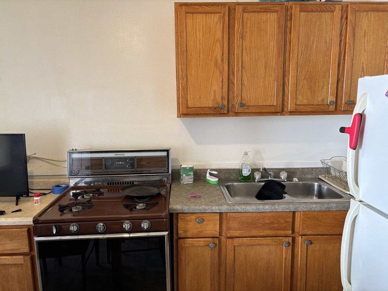 3053 N Elbridge Ave #2R - Photo 6 of 11
