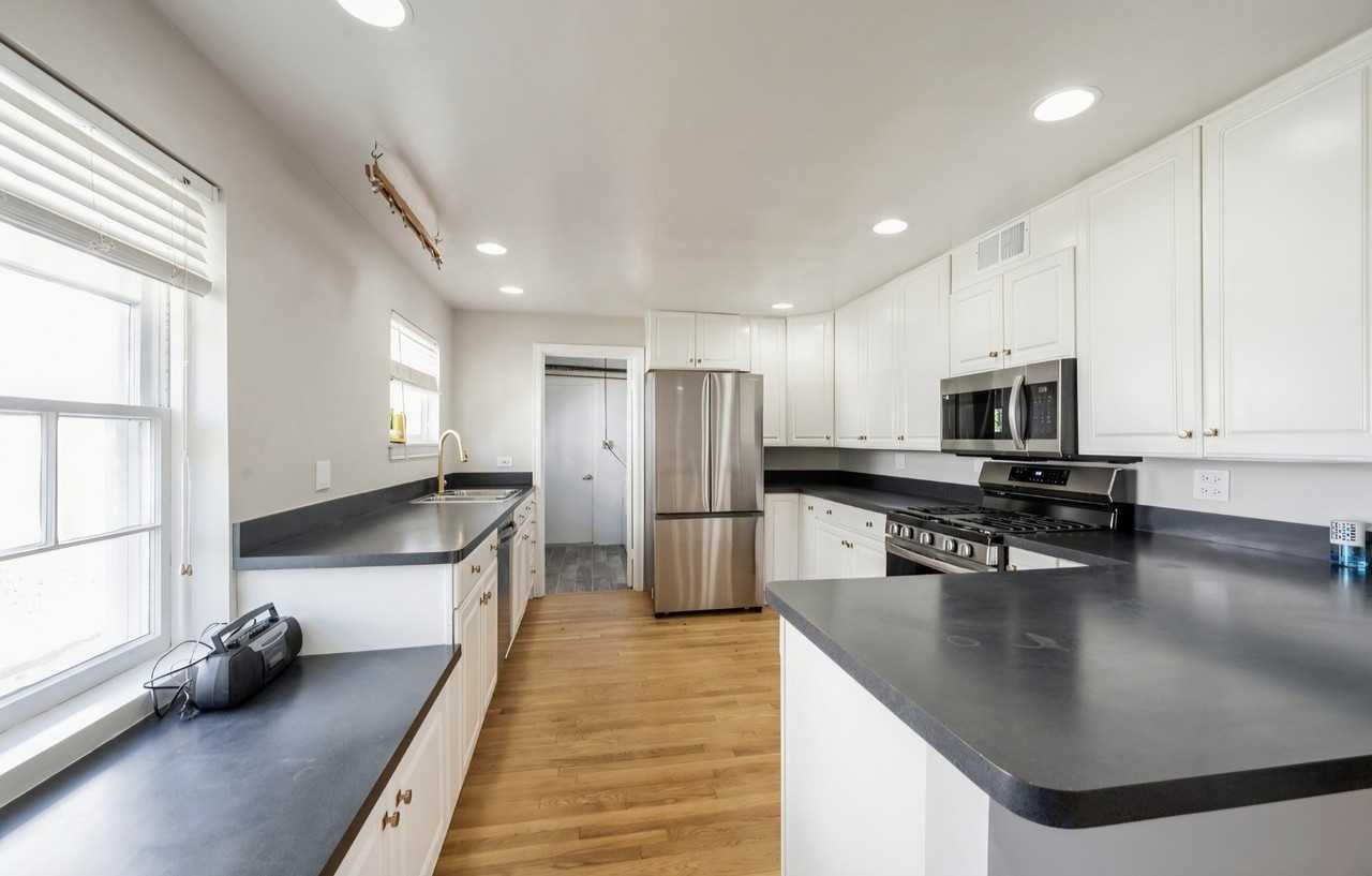 1578 Mccraren Rd - Photo 4 of 12