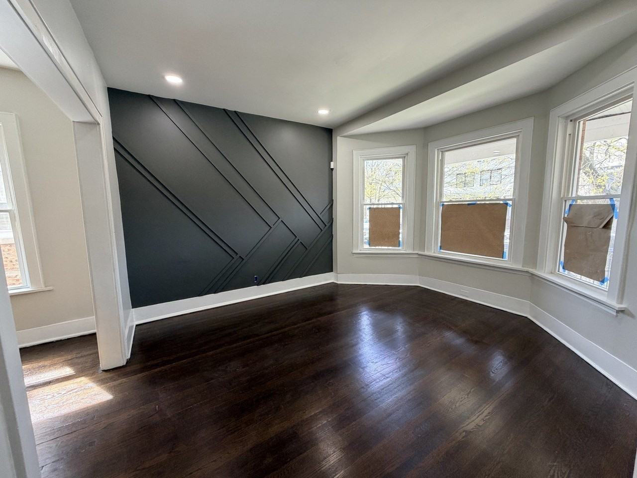 11415 S Prairie Ave - Photo 3 of 16