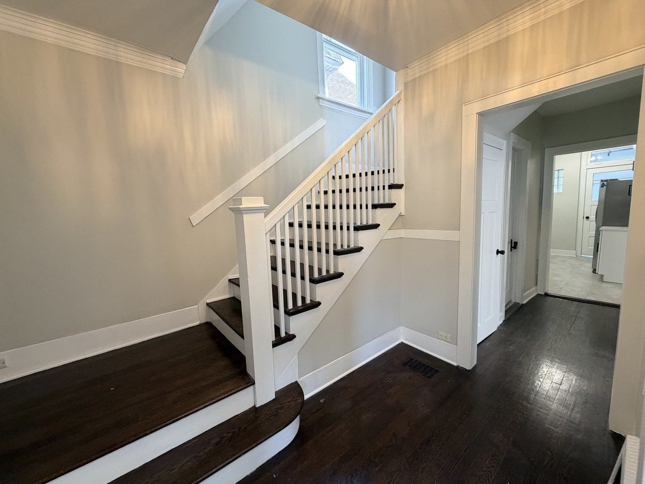 11415 S Prairie Ave - Photo 6 of 16