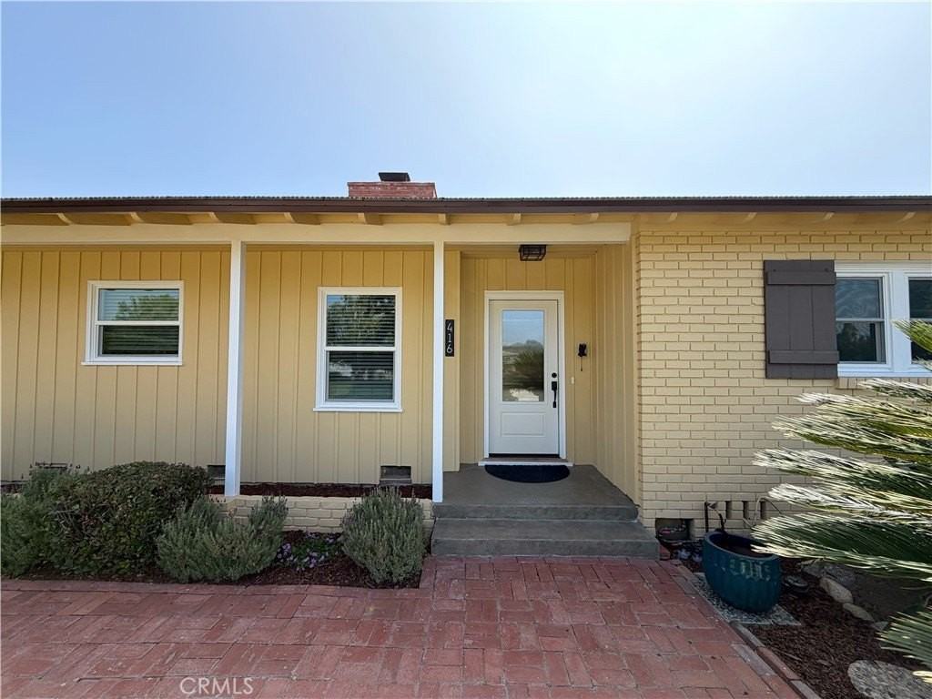 416 Drake Rd - Photo 4 of 29