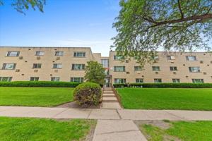 featured image of 700 Mckinley Ave