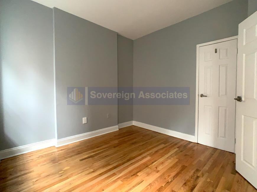 519 W 151st St - Photo 4 of 8
