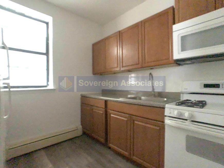 519 W 151st St - Photo 6 of 8