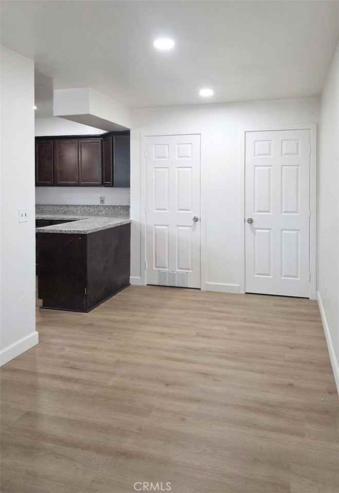 3166 Pearl Dr - Photo 3 of 25