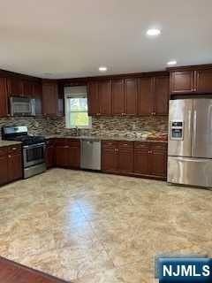 19 Shelby Ct - Photo 3 of 15