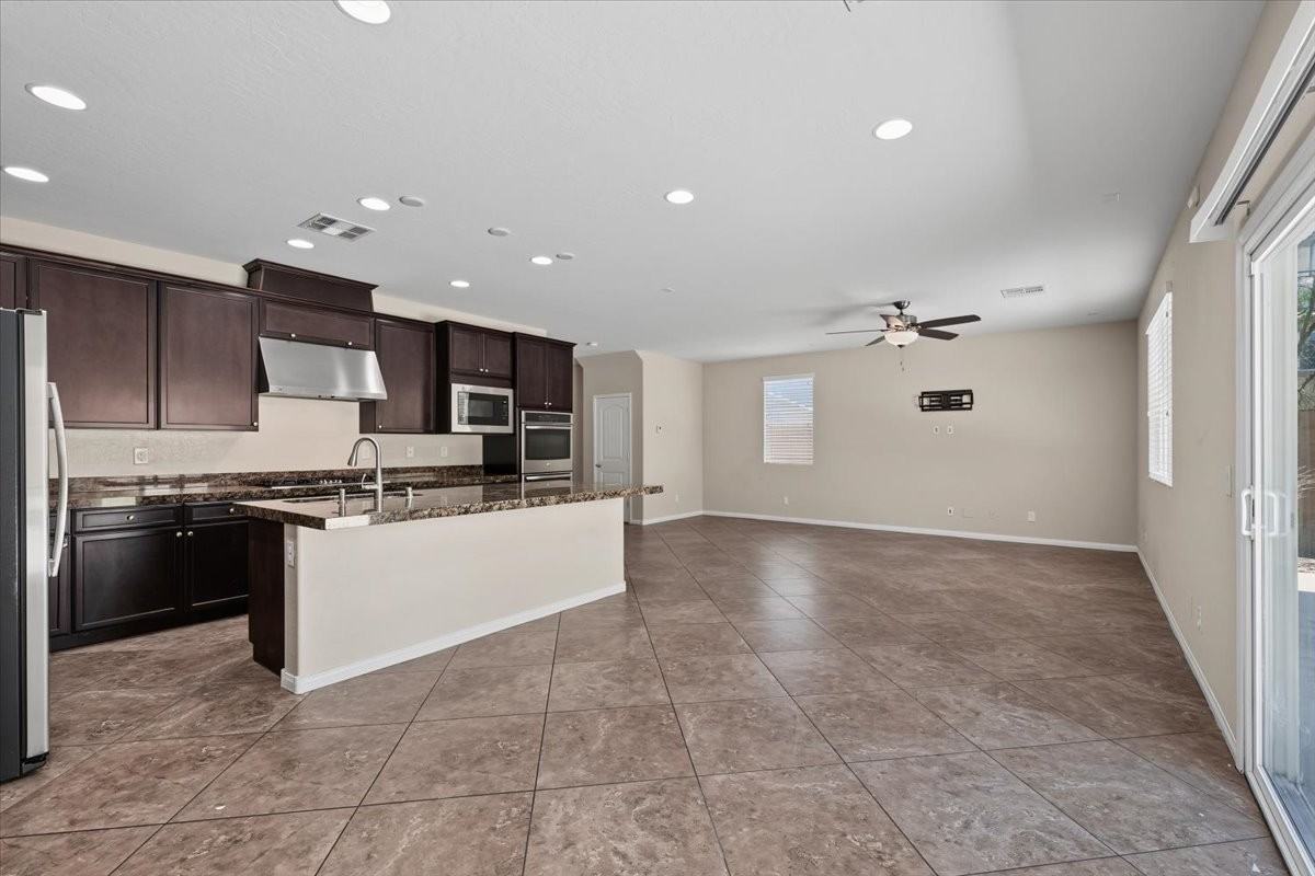 10429 Deer Heights St #1 - Photo 7 of 23