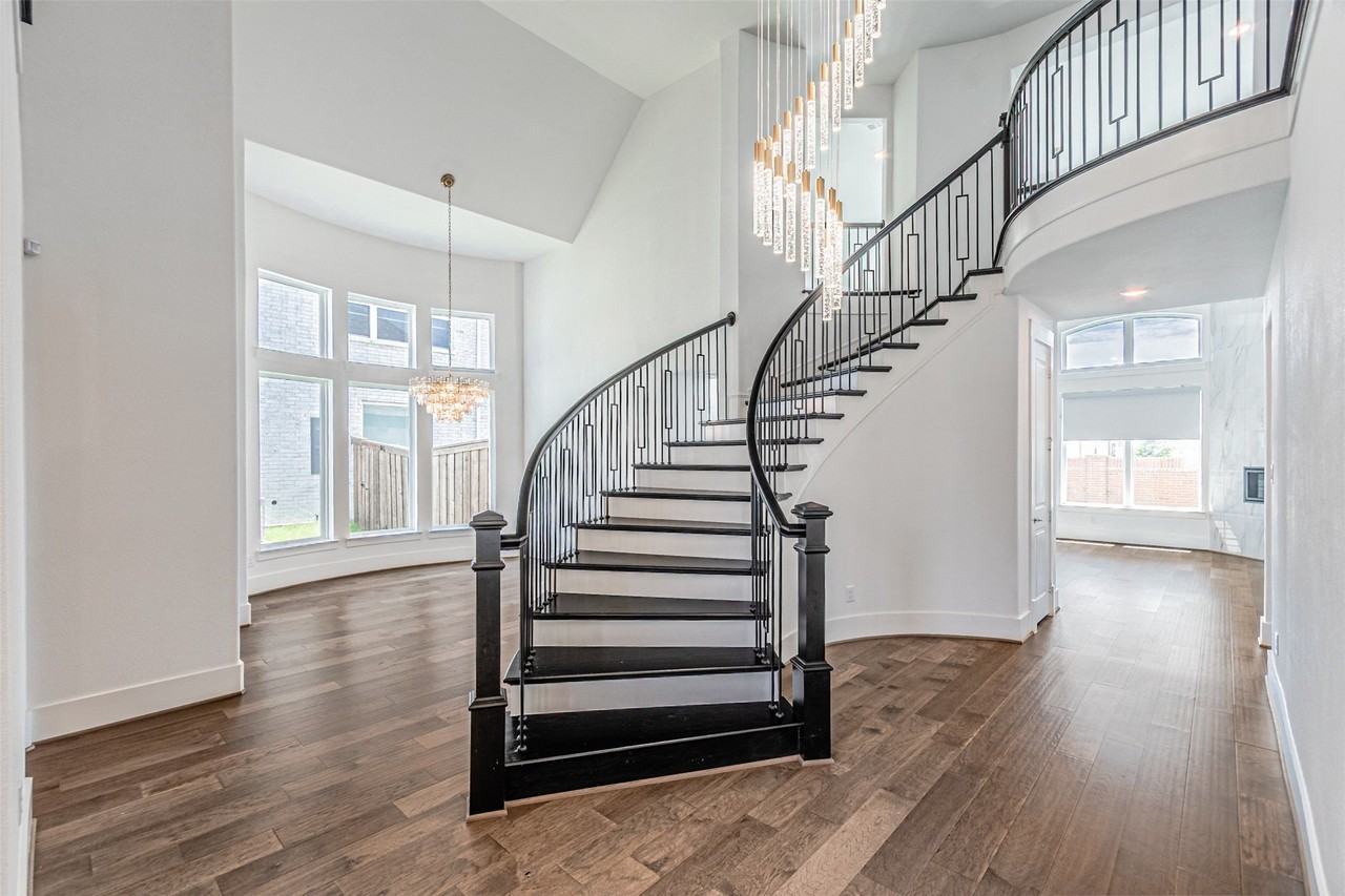 4878 Limousine Ln - Photo 5 of 39