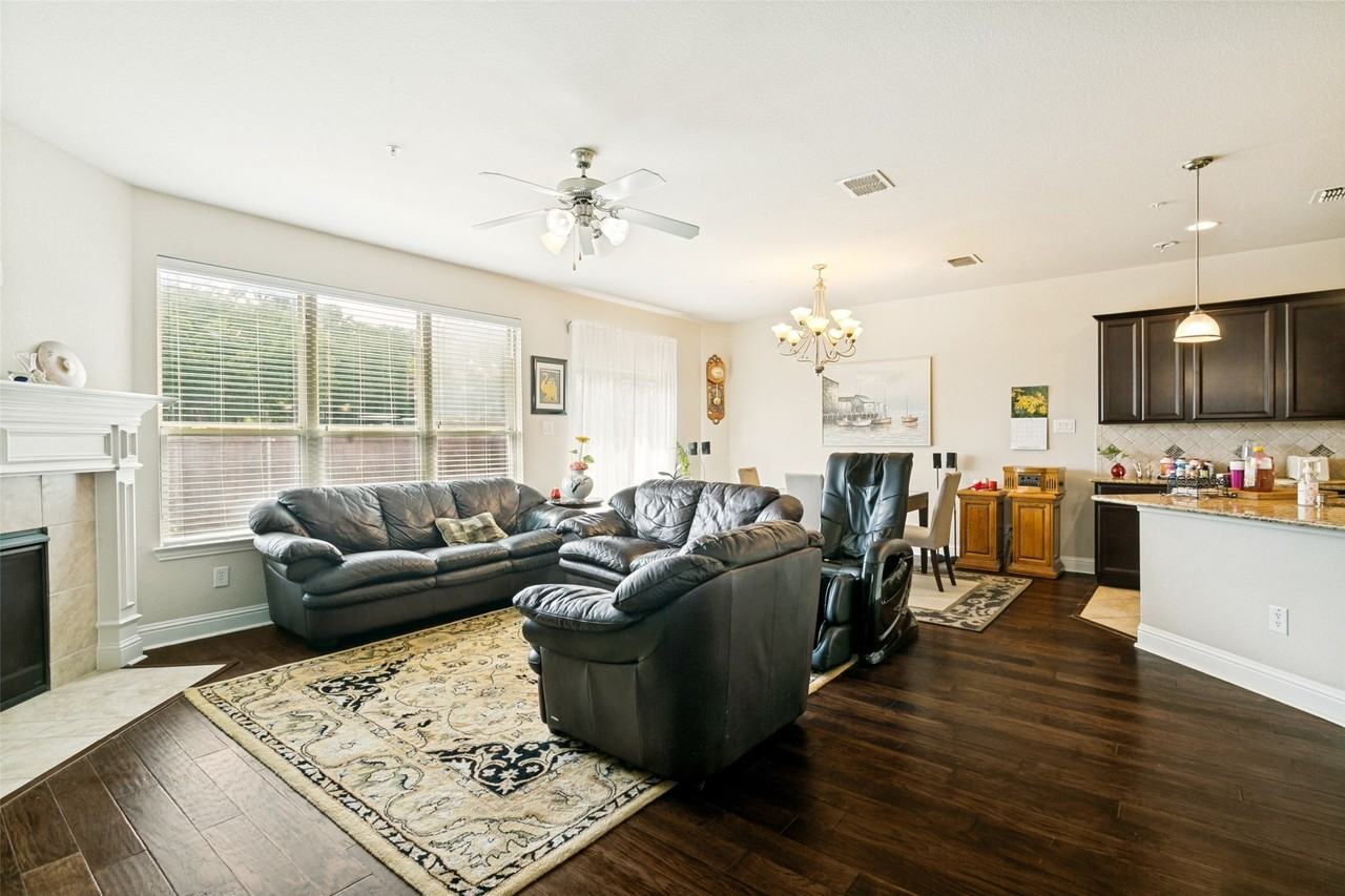 2622 Jackson Dr - Photo 2 of 14