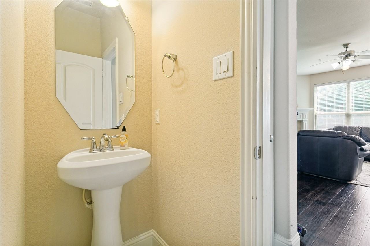 2622 Jackson Dr - Photo 5 of 14