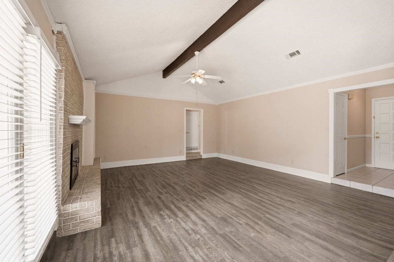 328 Anita Ave - Photo 4 of 27