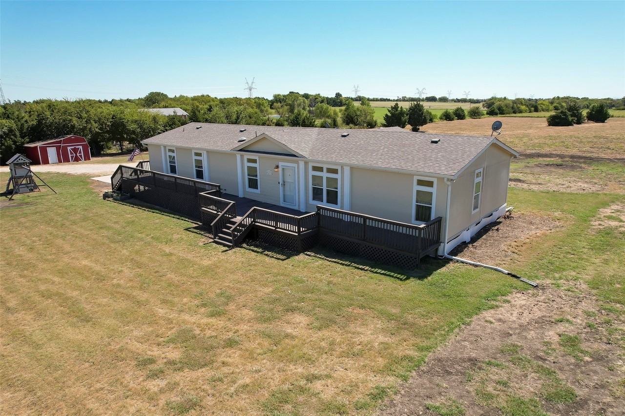 6477 County Road 179 - Photo 2 of 22