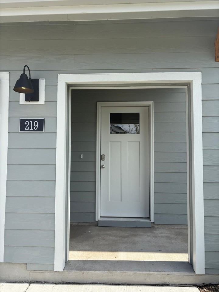 219 Tall Cedar Way - Photo 2 of 22