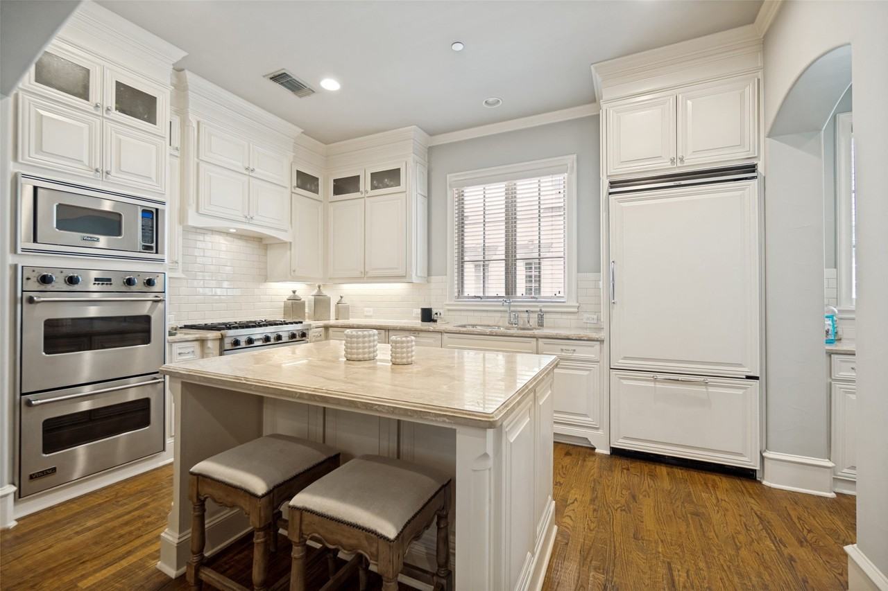 4608 Abbott Ave #112 - Photo 7 of 22