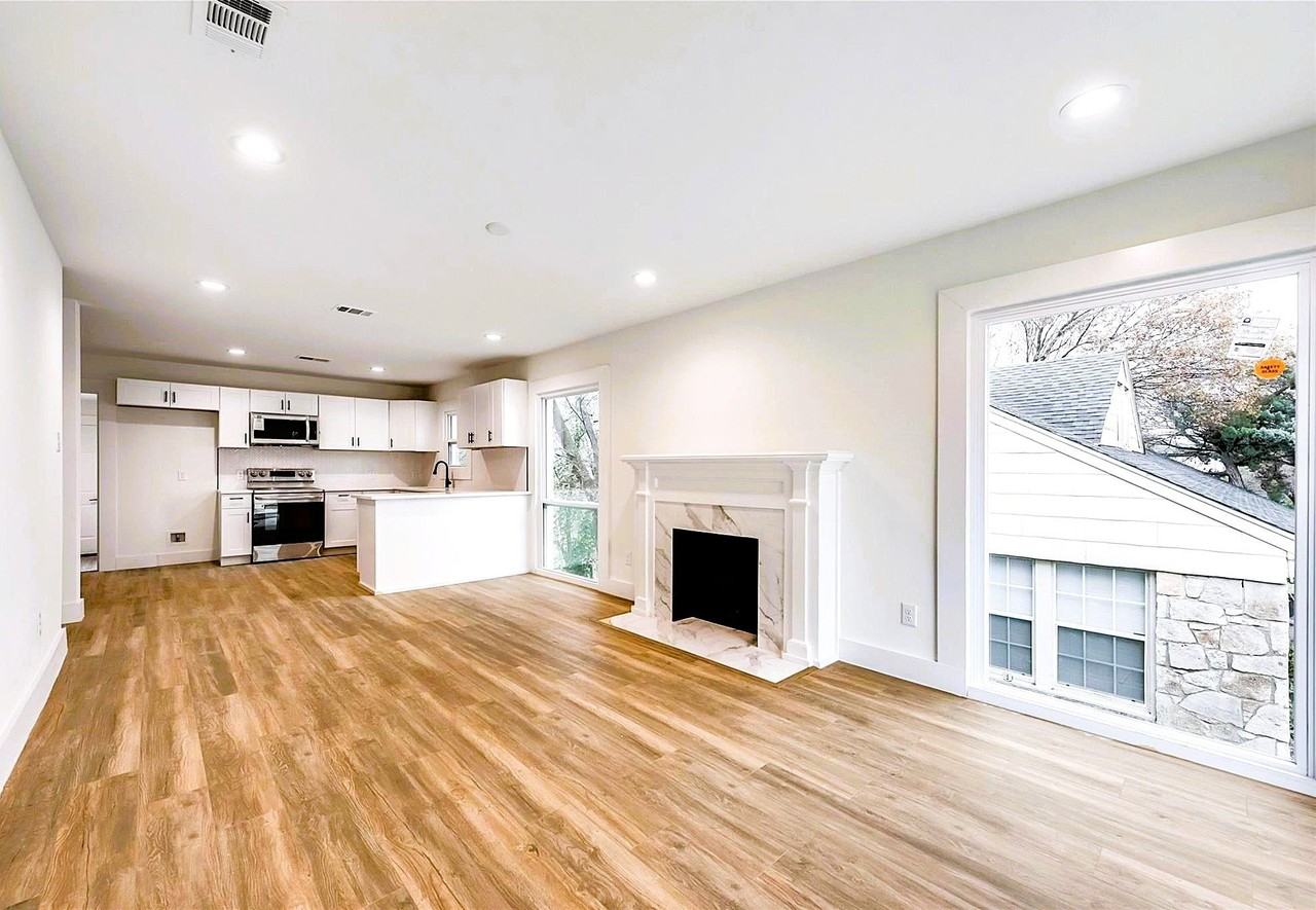 1411 Arborvitae Ave - Photo 2 of 11