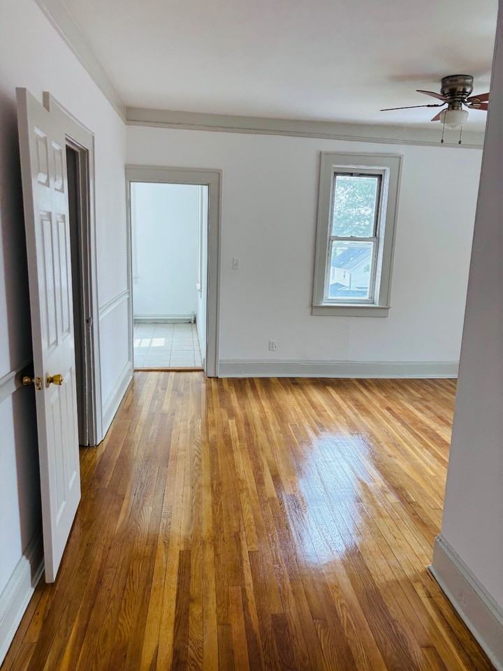Clement St - Photo 7 of 11