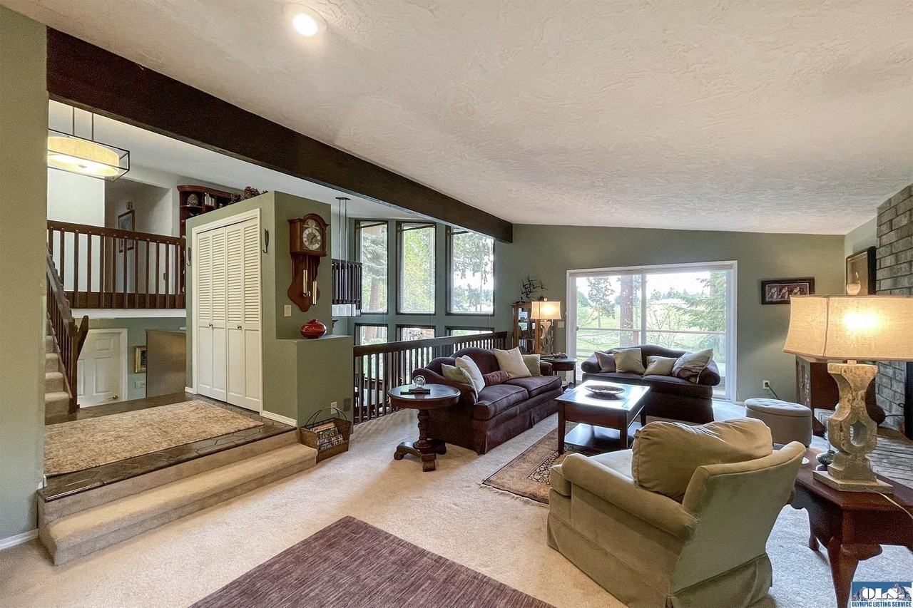 590 Ridge View Dr - Photo 6 of 50