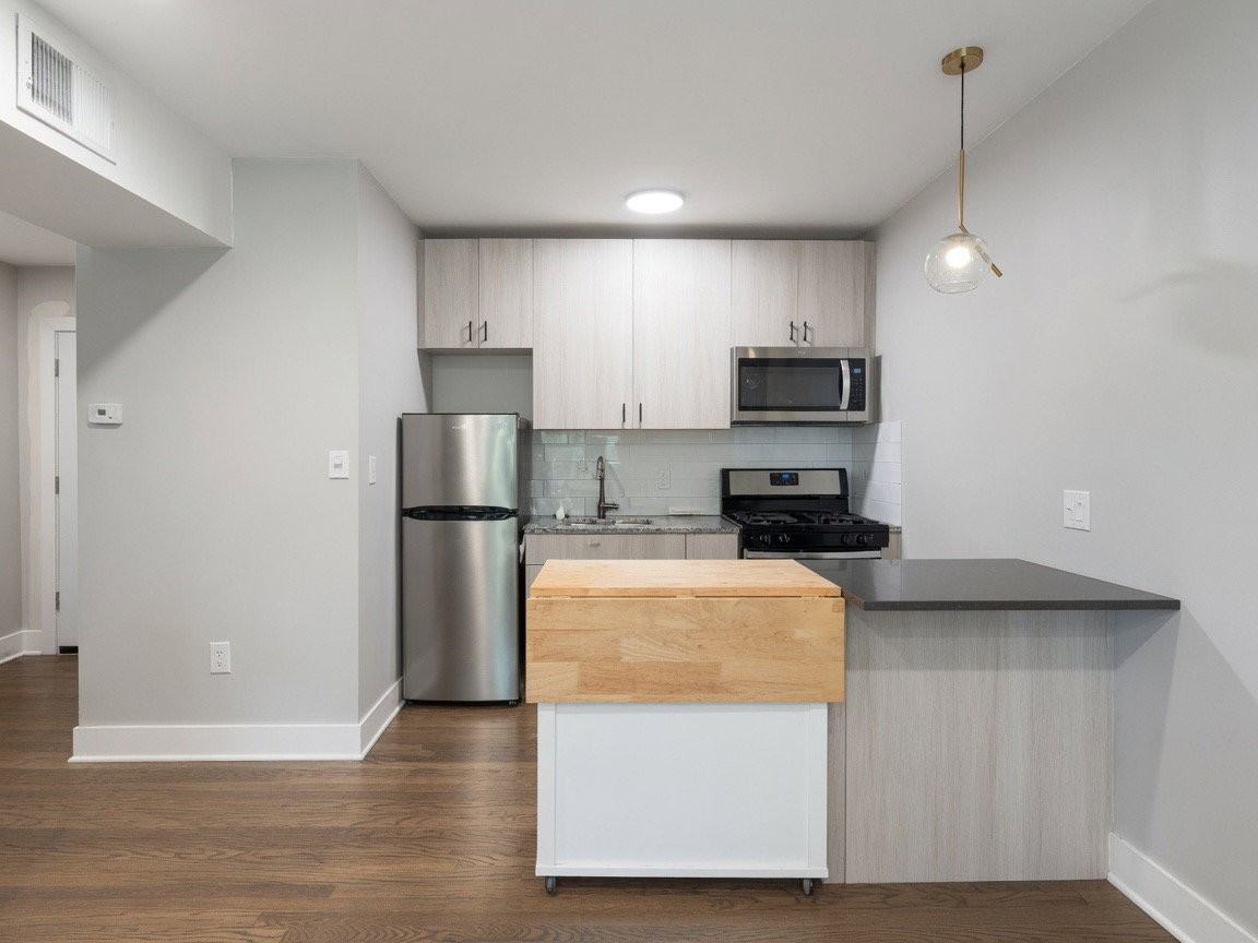 4004 N Bell Ave #2C - Photo 2 of 5