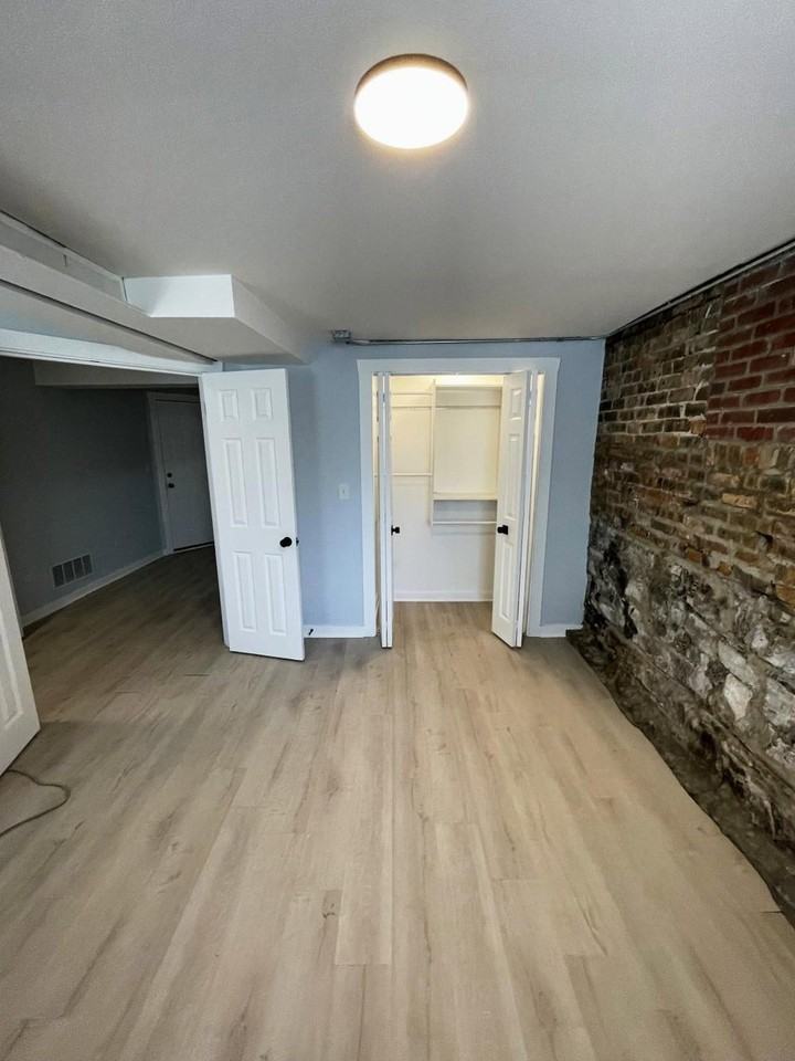 914 N California Ave #CH1 - Photo 7 of 7