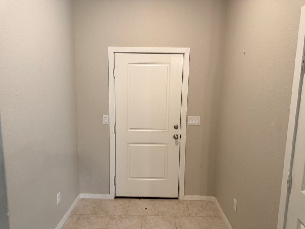 6500 Ranch Ave - Photo 2 of 31