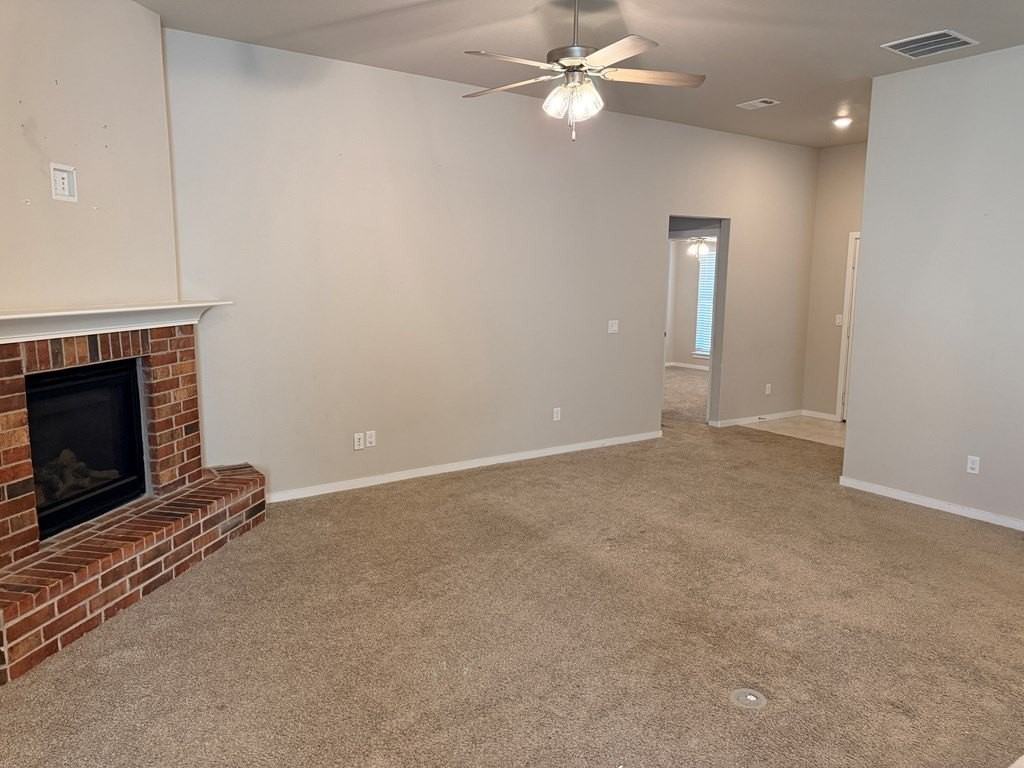 6500 Ranch Ave - Photo 4 of 31