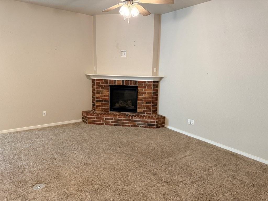 6500 Ranch Ave - Photo 5 of 31