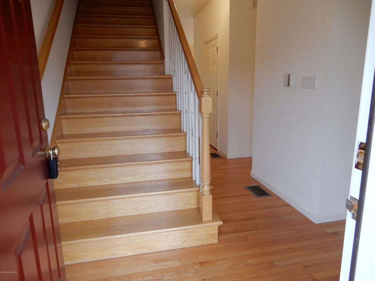 3 Birch Tree Ct - Photo 3 of 31