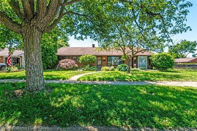20510 Luna St - Photo 2 of 35