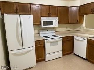 102 Hearthstone - Photo 5 of 15