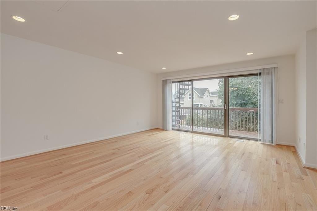 220 73rd St - Photo 3 of 35
