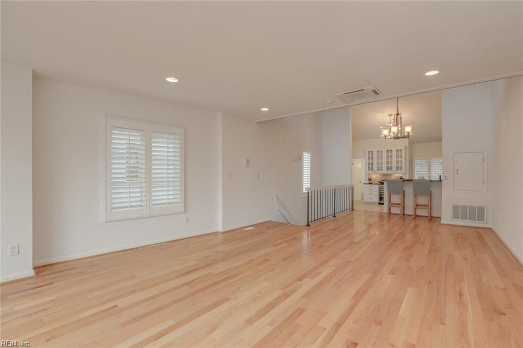 220 73rd St - Photo 4 of 35