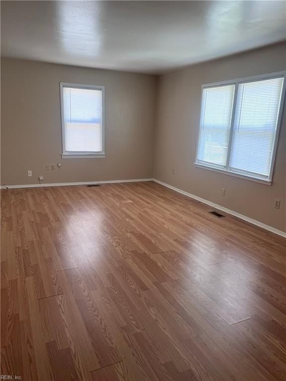 130 South Ave - Photo 3 of 15