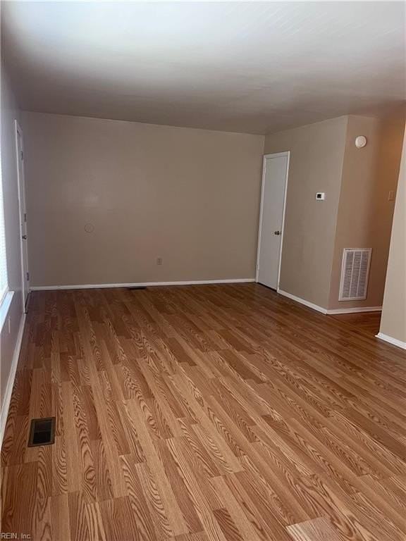 130 South Ave - Photo 4 of 15
